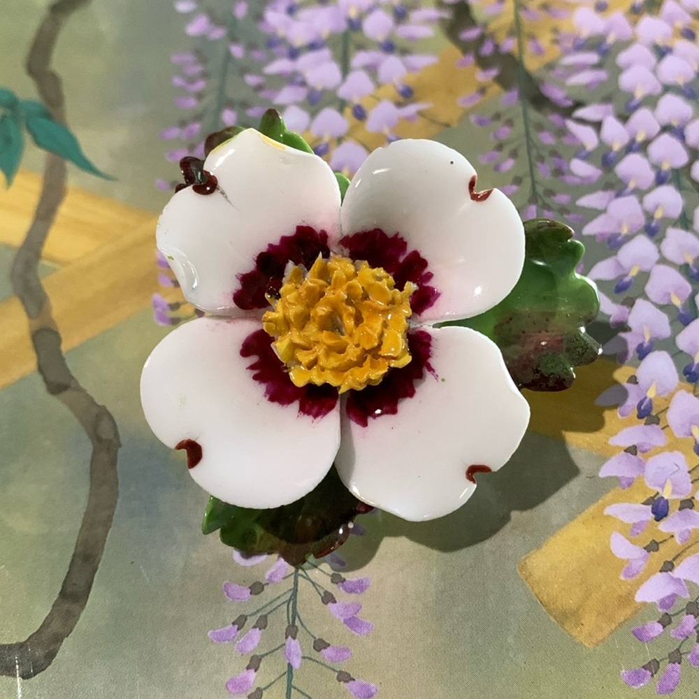 Vintage Cara China Staffordshire 1950s porcelain flower brooch. Made in England